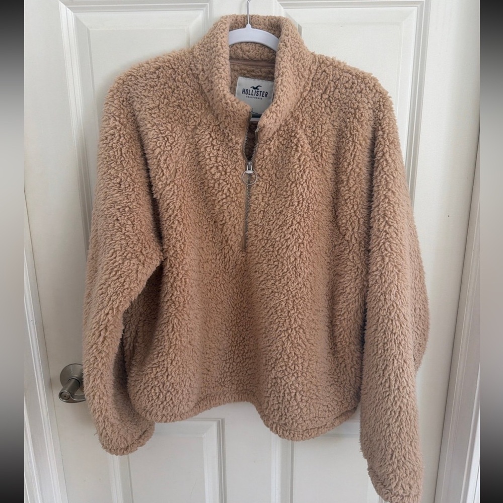 Hollister Beige Sherpa Fleece